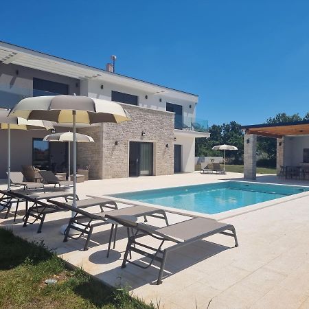 Cukrici Luxury Villa Serena 2022 - With Heated Pool מראה חיצוני תמונה