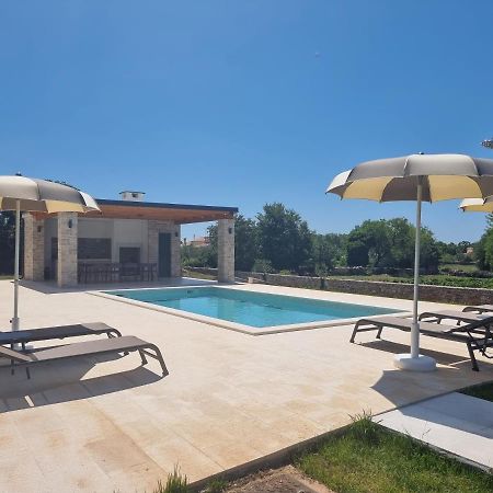Cukrici Luxury Villa Serena 2022 - With Heated Pool מראה חיצוני תמונה