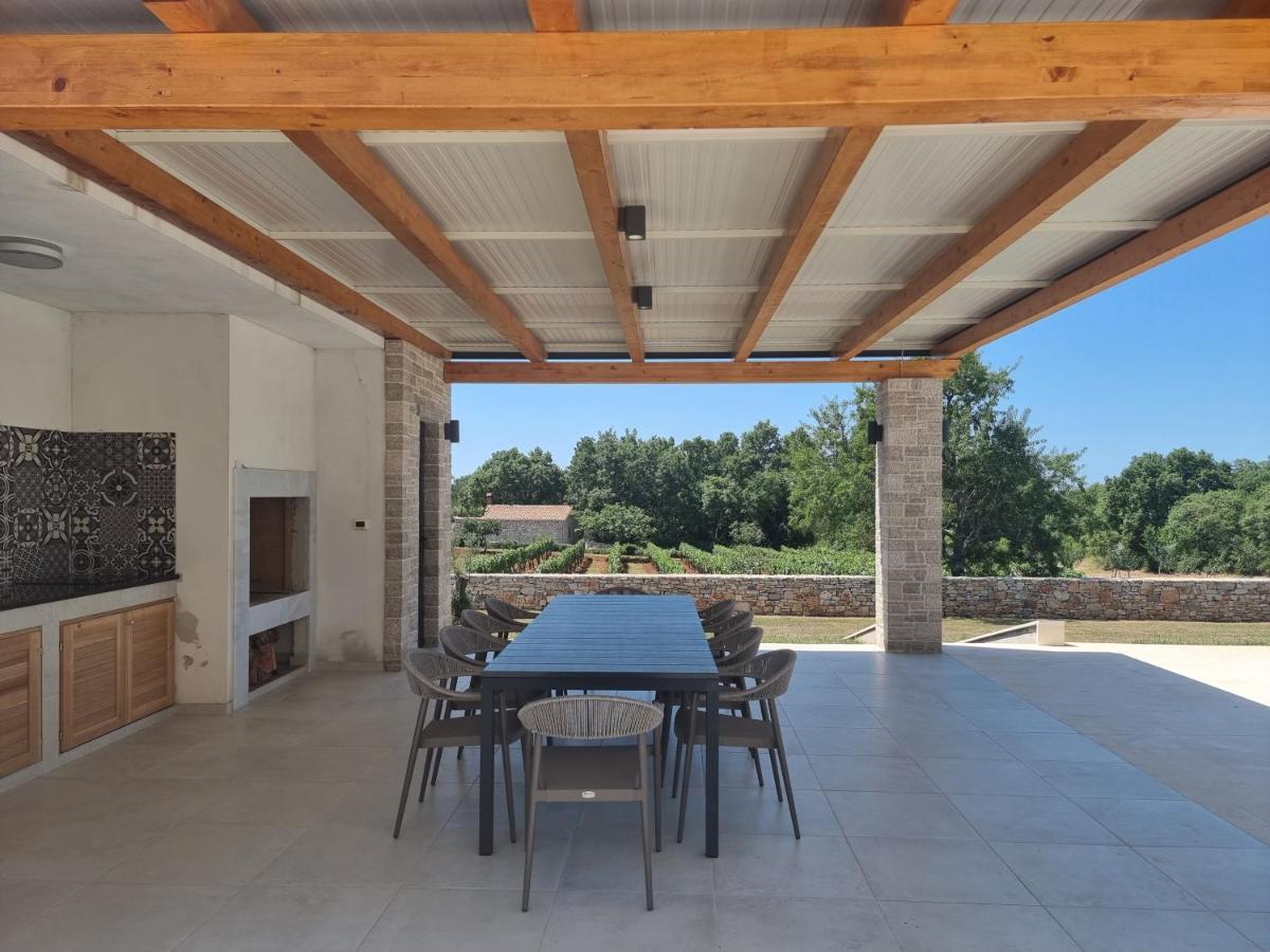 Cukrici Luxury Villa Serena 2022 - With Heated Pool מראה חיצוני תמונה