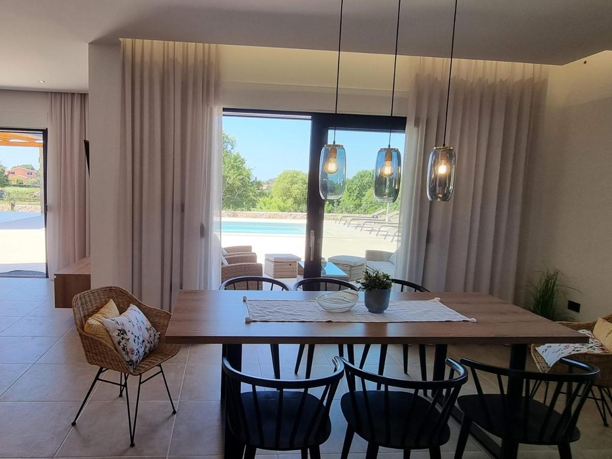 Cukrici Luxury Villa Serena 2022 - With Heated Pool מראה חיצוני תמונה