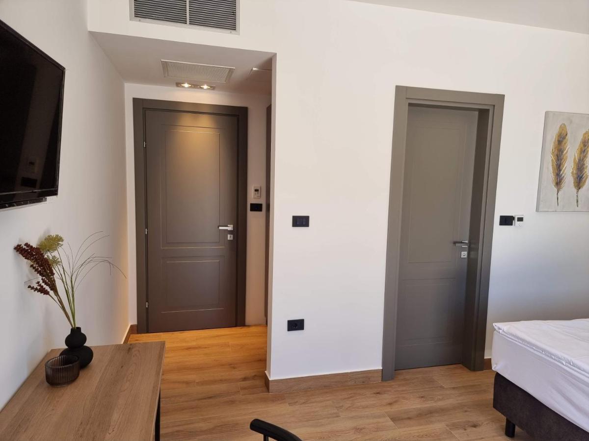 Cukrici Luxury Villa Serena 2022 - With Heated Pool מראה חיצוני תמונה