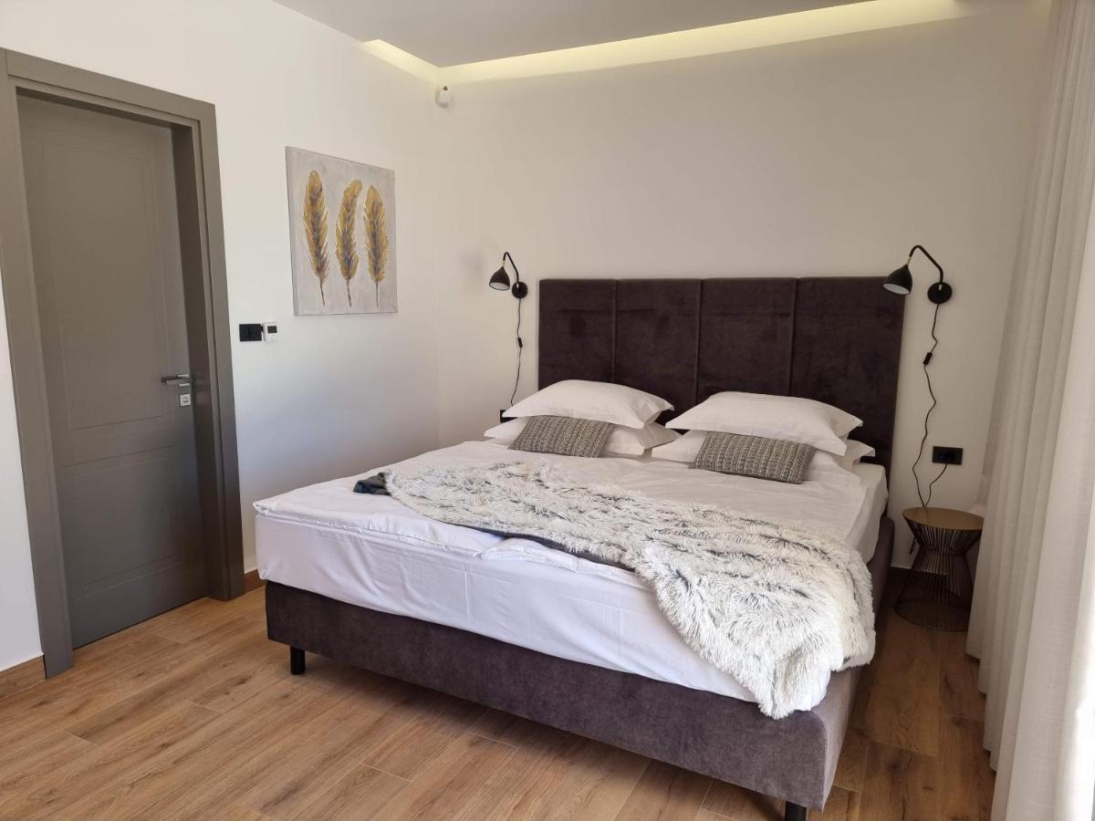 Cukrici Luxury Villa Serena 2022 - With Heated Pool מראה חיצוני תמונה