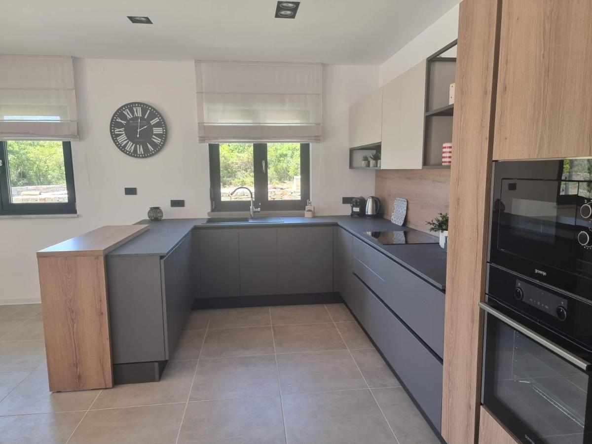Cukrici Luxury Villa Serena 2022 - With Heated Pool מראה חיצוני תמונה