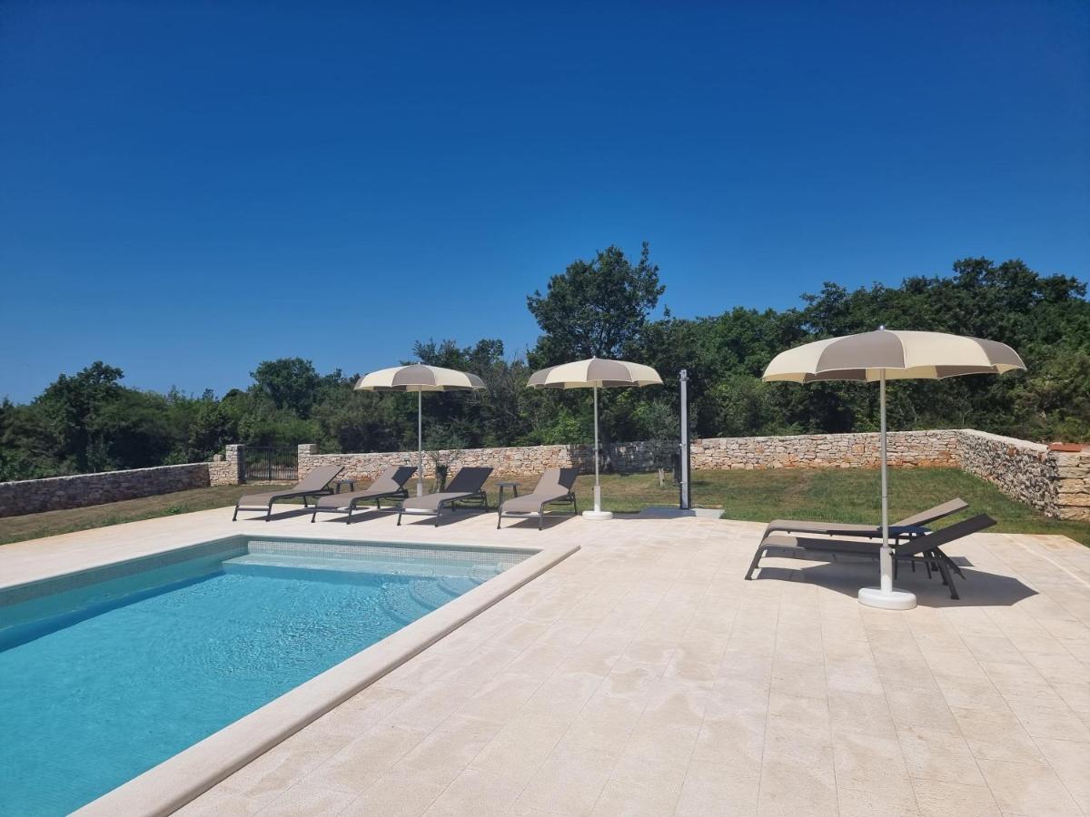 Cukrici Luxury Villa Serena 2022 - With Heated Pool מראה חיצוני תמונה