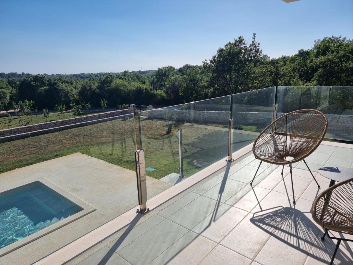 Cukrici Luxury Villa Serena 2022 - With Heated Pool מראה חיצוני תמונה