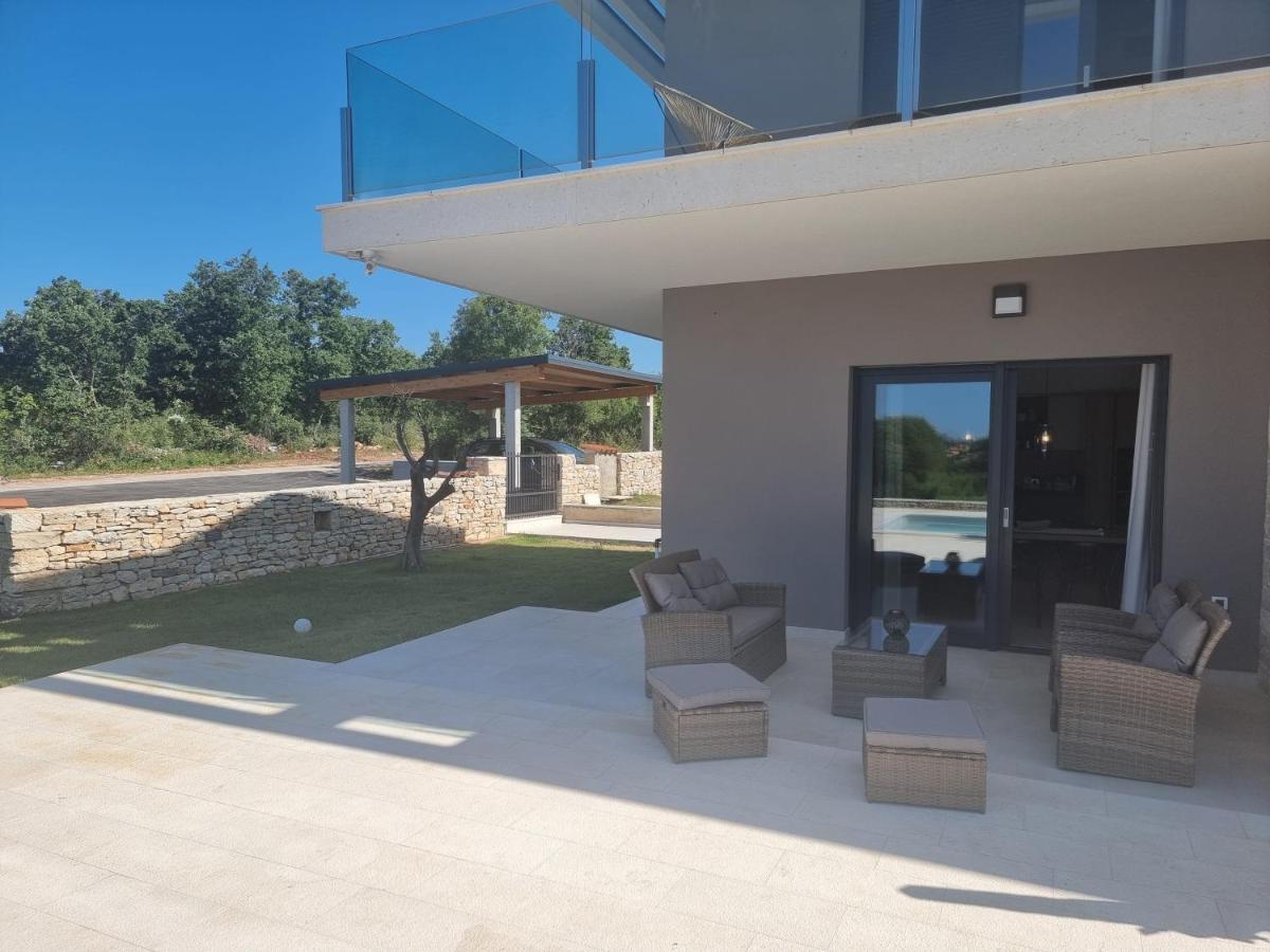 Cukrici Luxury Villa Serena 2022 - With Heated Pool מראה חיצוני תמונה